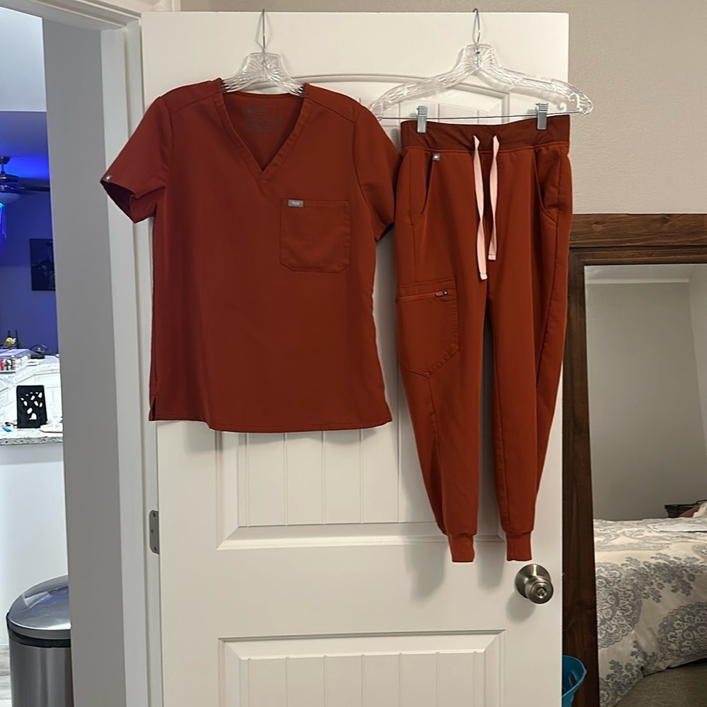Figs Auburn scrub pants